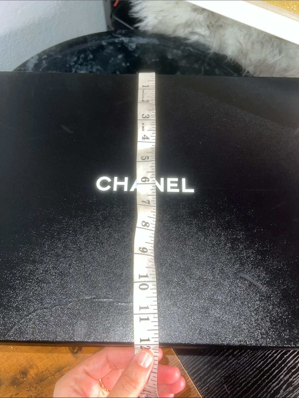 CHANEL shoe empty